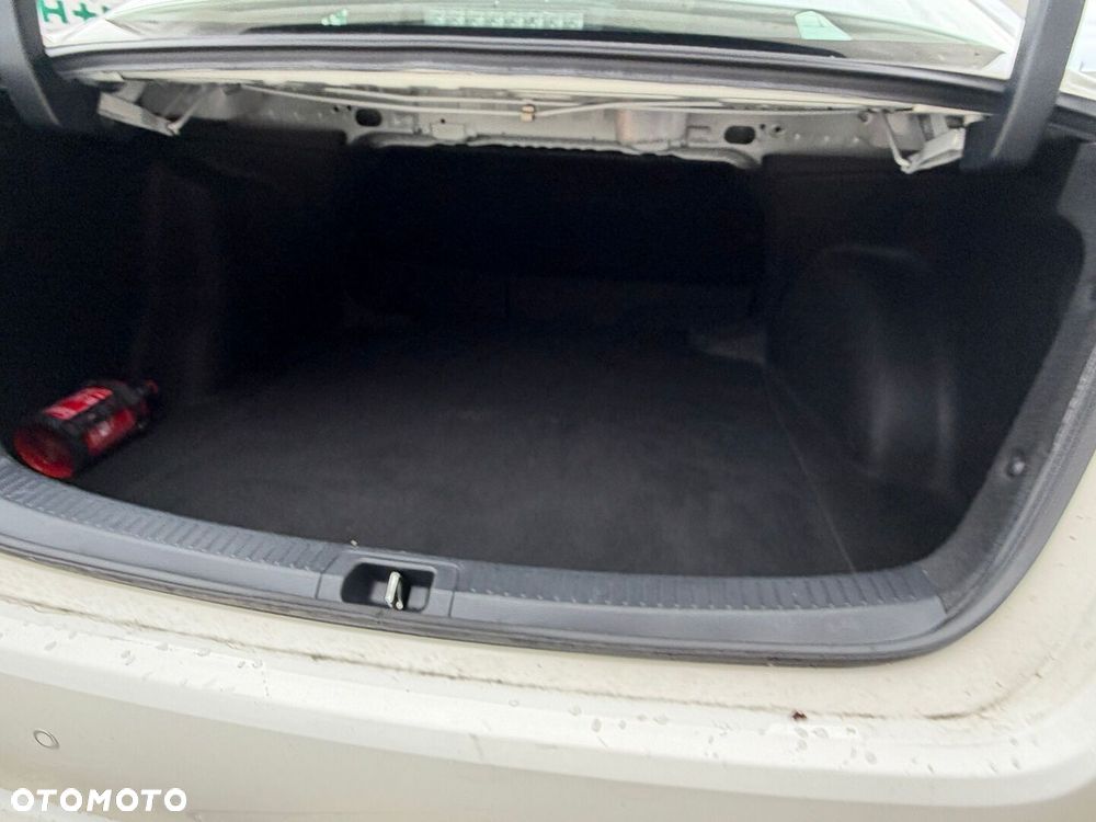 Toyota Corolla 1.8 Hybrid Comfort - 25