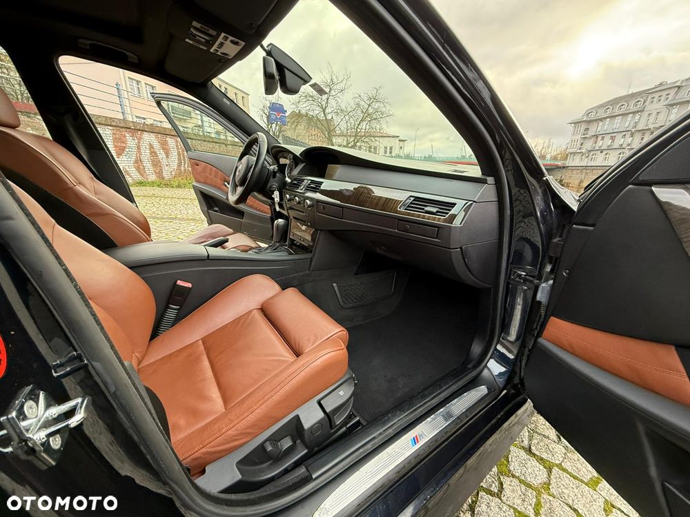 BMW Seria 5 530i - 8