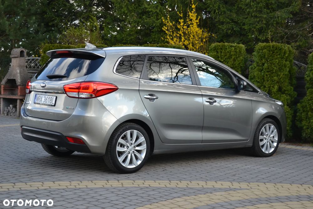 Kia Carens 1.7 CRDi Business Line 7os 7DCT - 14