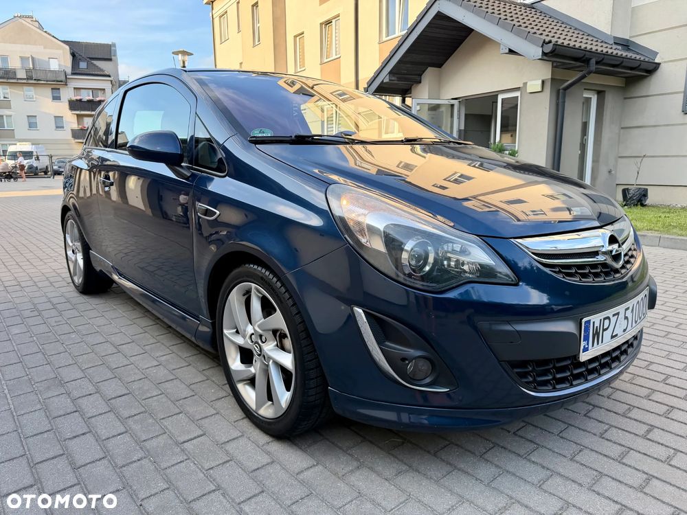 Opel Corsa 1.4 16V Cosmo - 5