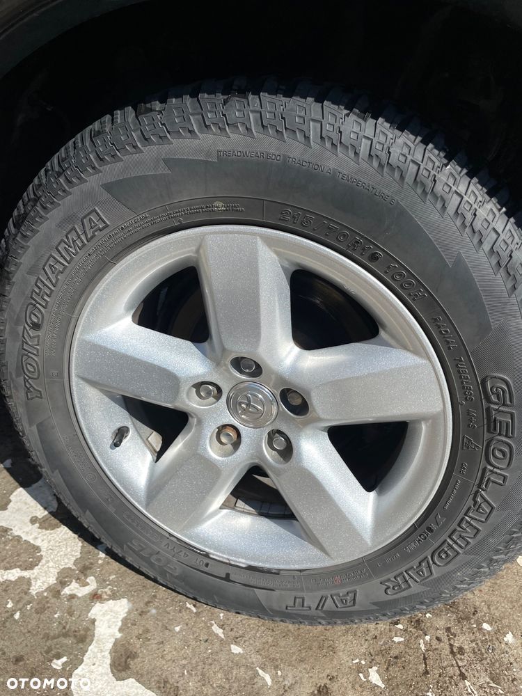 Toyota RAV4 2.0 D-4D 4x4 - 25