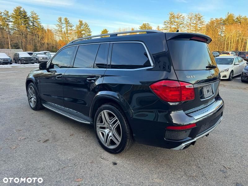 Mercedes-Benz GL - 3