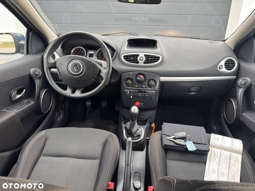 Renault Clio 1.2 16V Alize Euro5 - 11