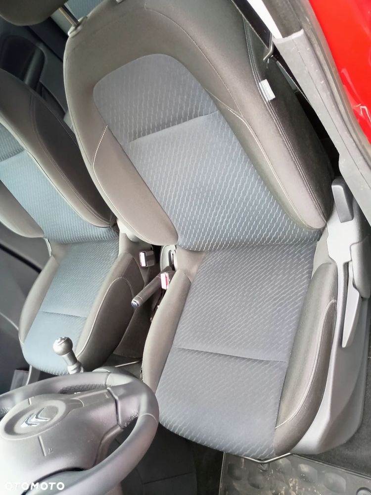 Citroën C3 Picasso 1.4i Attraction - 23