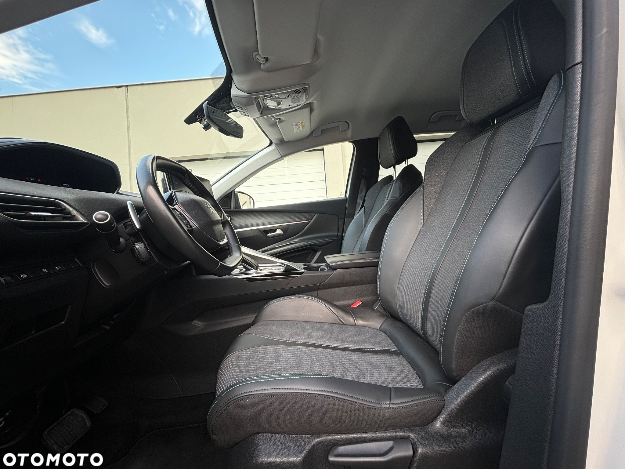 Peugeot 3008 1.6 PureTech Hybrid PHEV Allure Pack S&S EAT8 - 18