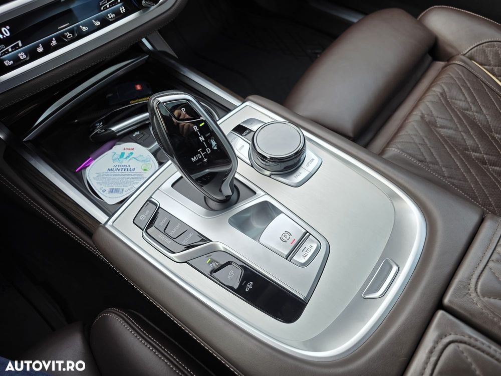BMW Seria 7 740d xDrive MHEV - 18