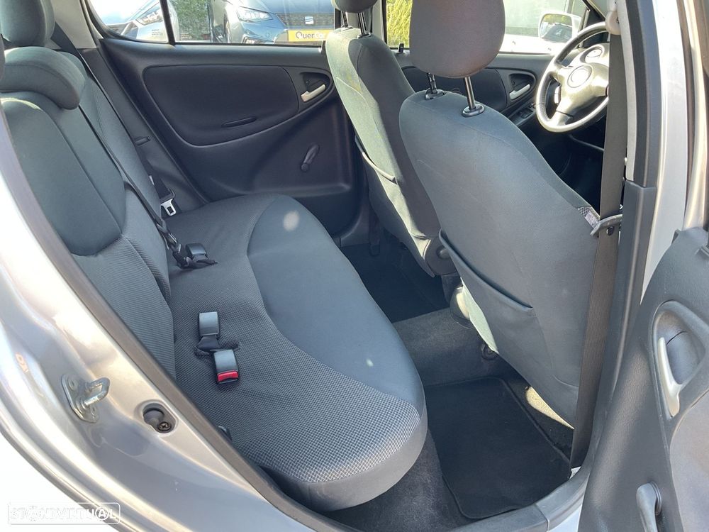Toyota Yaris 1.0 In-Pack - 28
