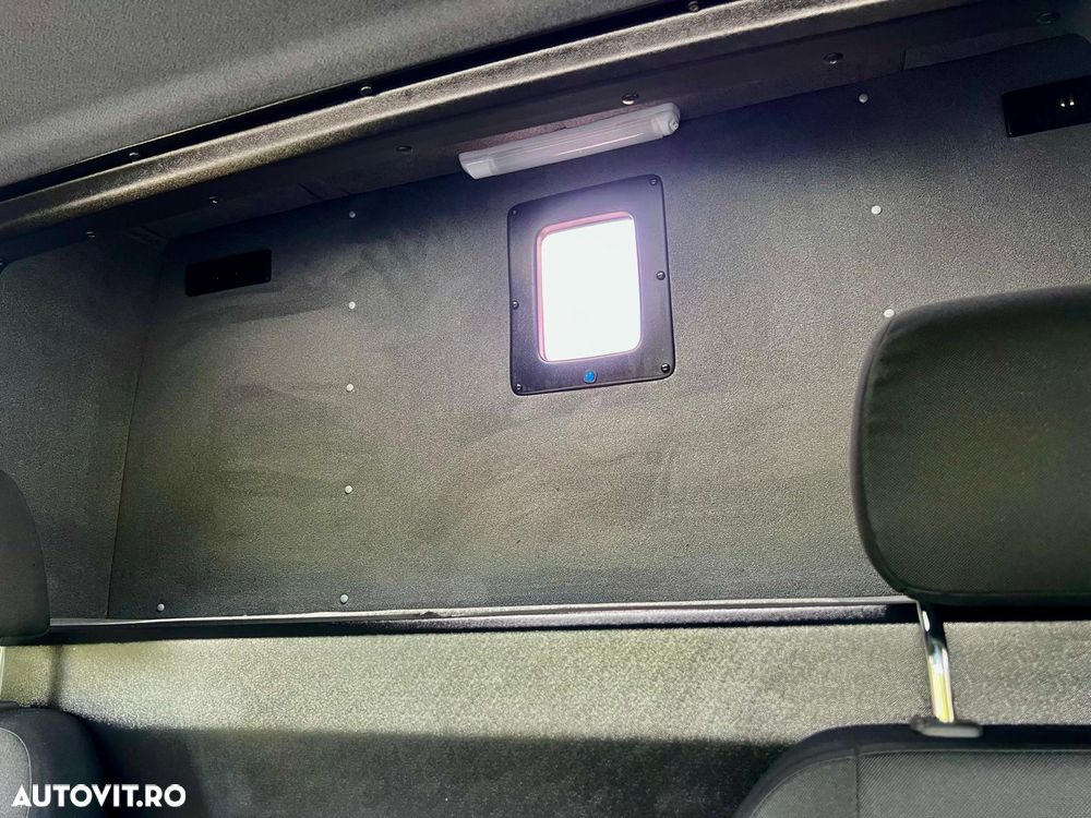 Mercedes-Benz Sprinter - 11