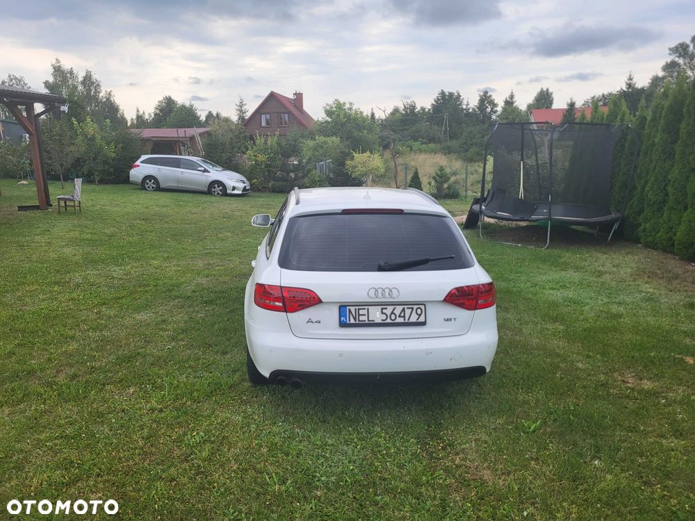 Audi A4 Avant - 6