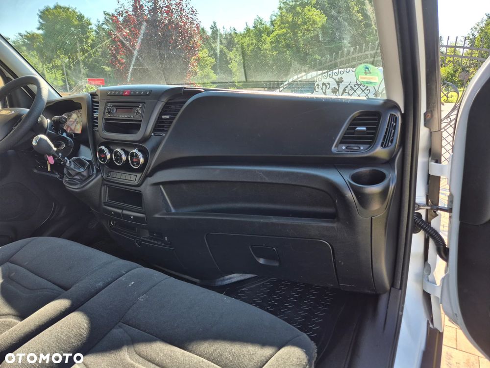 Iveco IVECO 35C15 BLIZNIAK BRYGADÓWKA KLIMATRONIK MAX PNEUMATYKA - 25