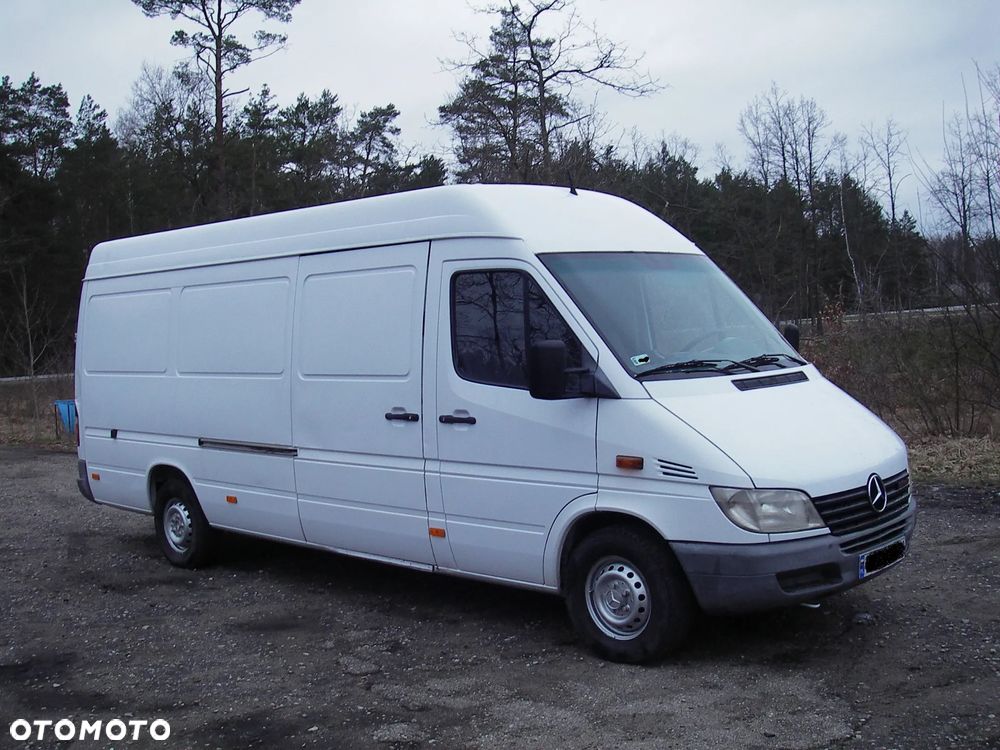 Mercedes-Benz Sprinter - 1