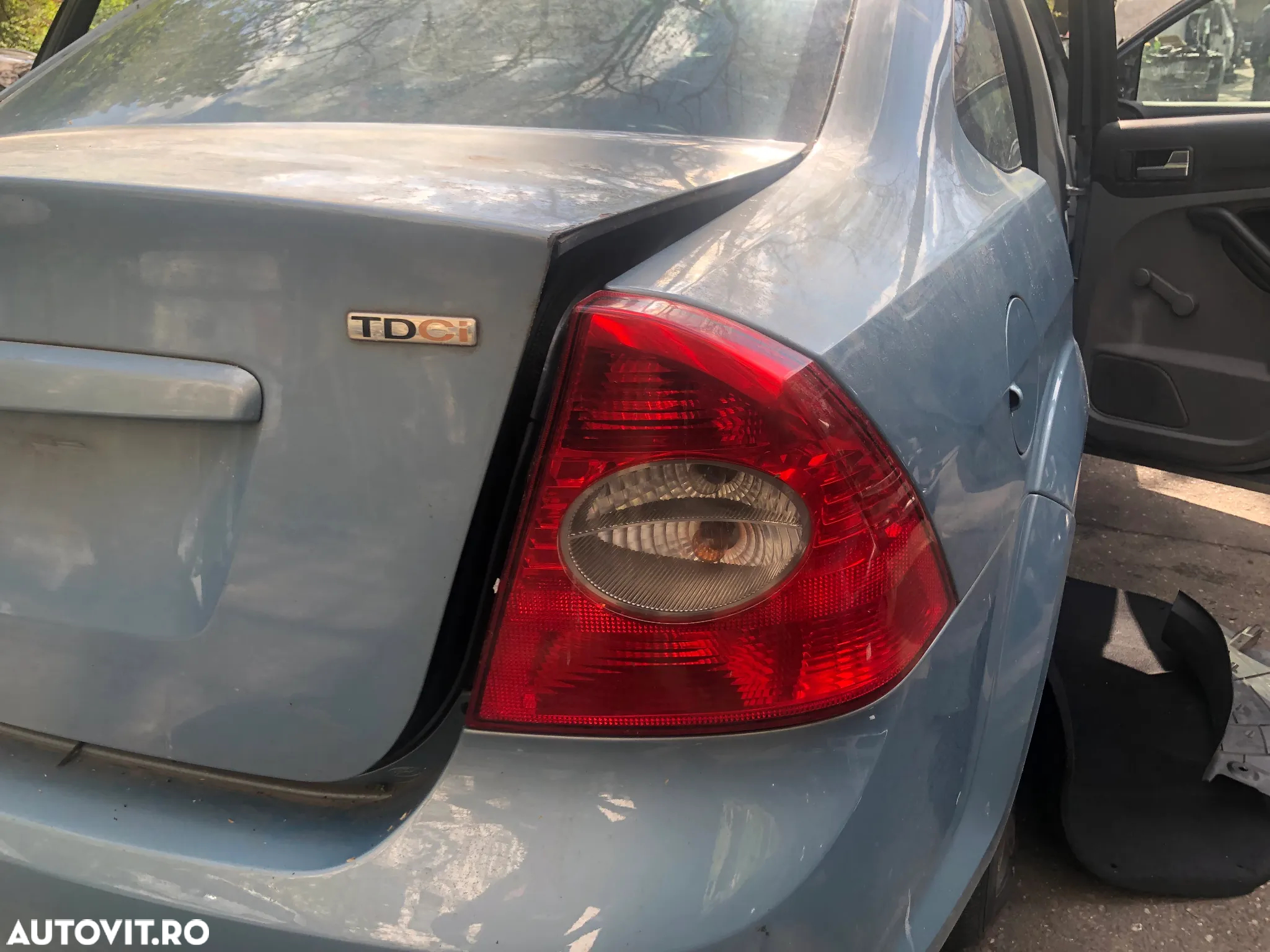 Stop stanga/Stop dreapta spate Ford Focus sedan limuzina 2008 - 2