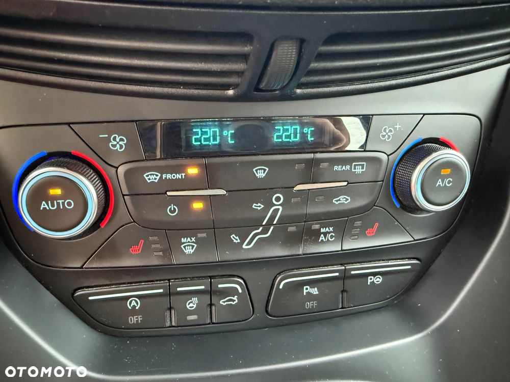 Ford C-MAX ver-2-0-tdci-titanium - 30