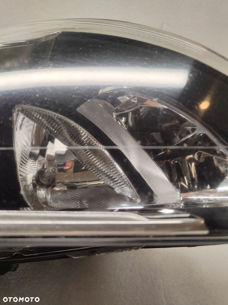 VOLVO S60 V60 XENON LAMPA PRAWY PRZÓD KOMPLETNA 8 PINÓW 31420109 - 2