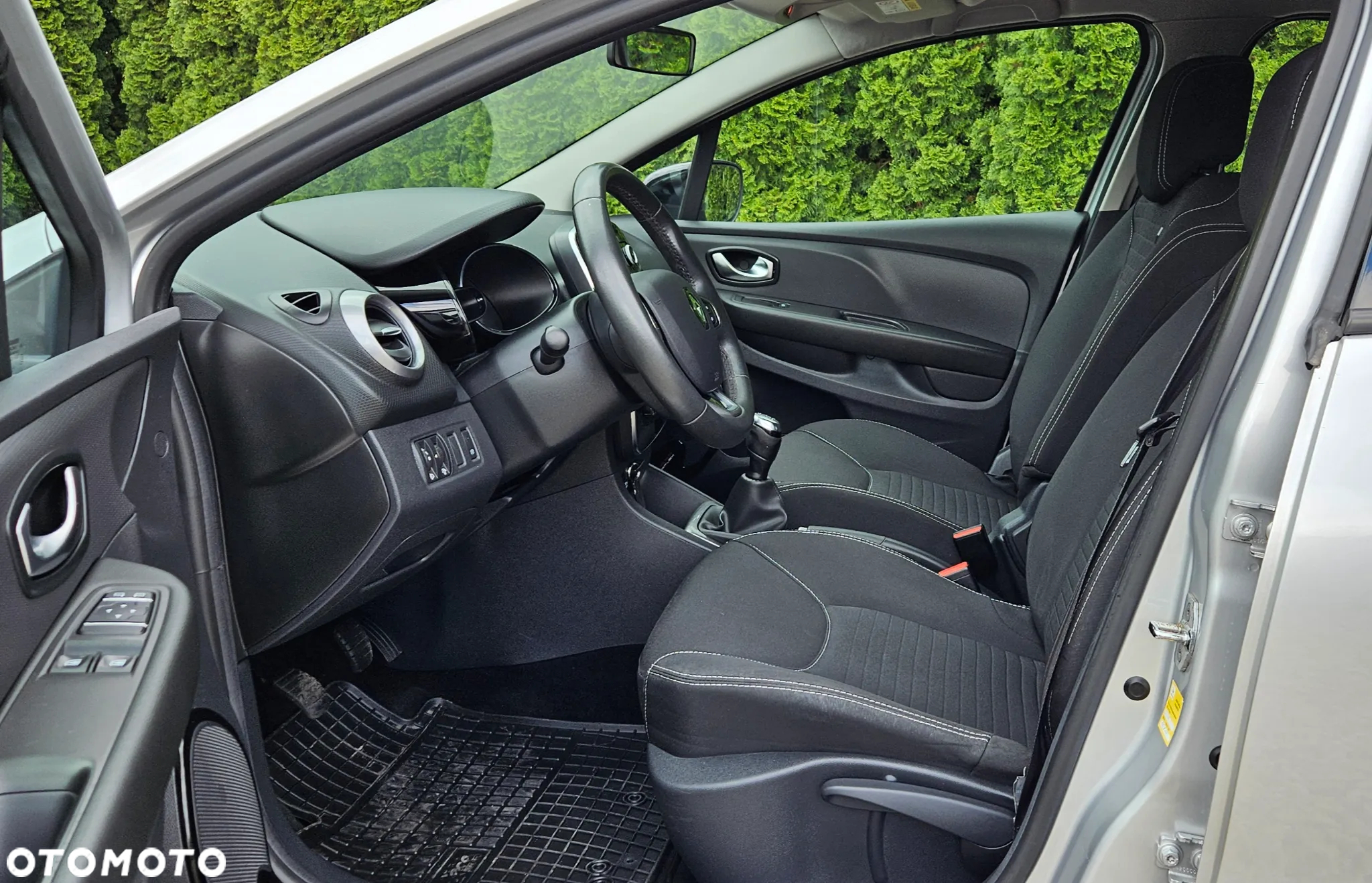 Renault Clio - 13