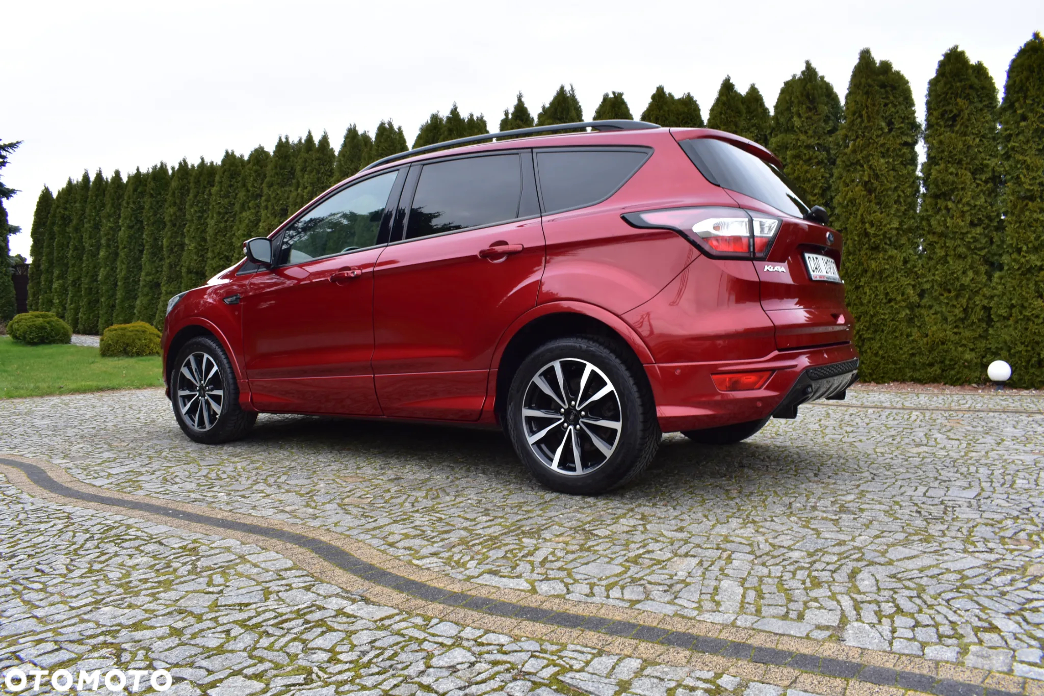 Ford Kuga 1.5 EcoBoost 2x4 ST-Line - 18