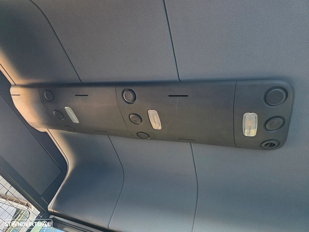 Mercedes-Benz Sprinter 316 CDI/43 TA Luxo - 21