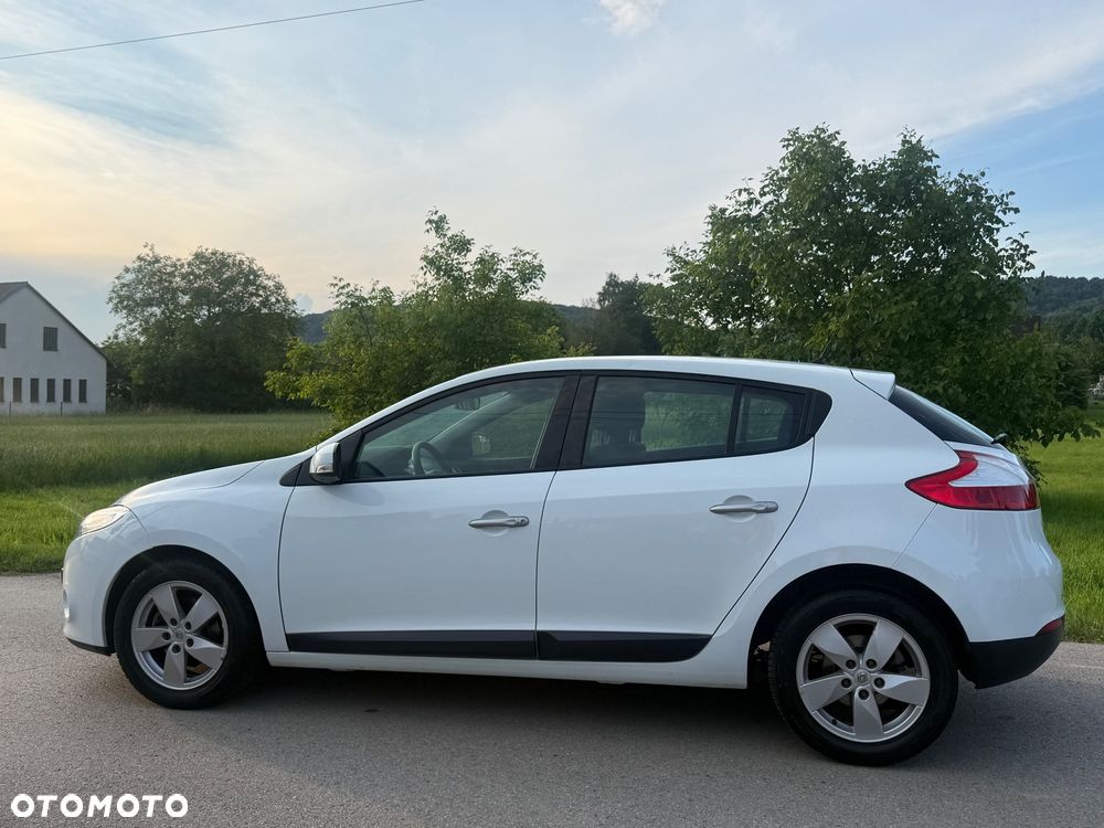 Renault Megane 1.6 16V Dynamique Euro5 - 8