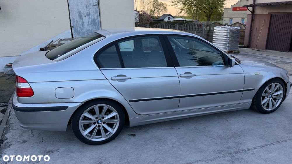 BMW Seria 3 325i - 20