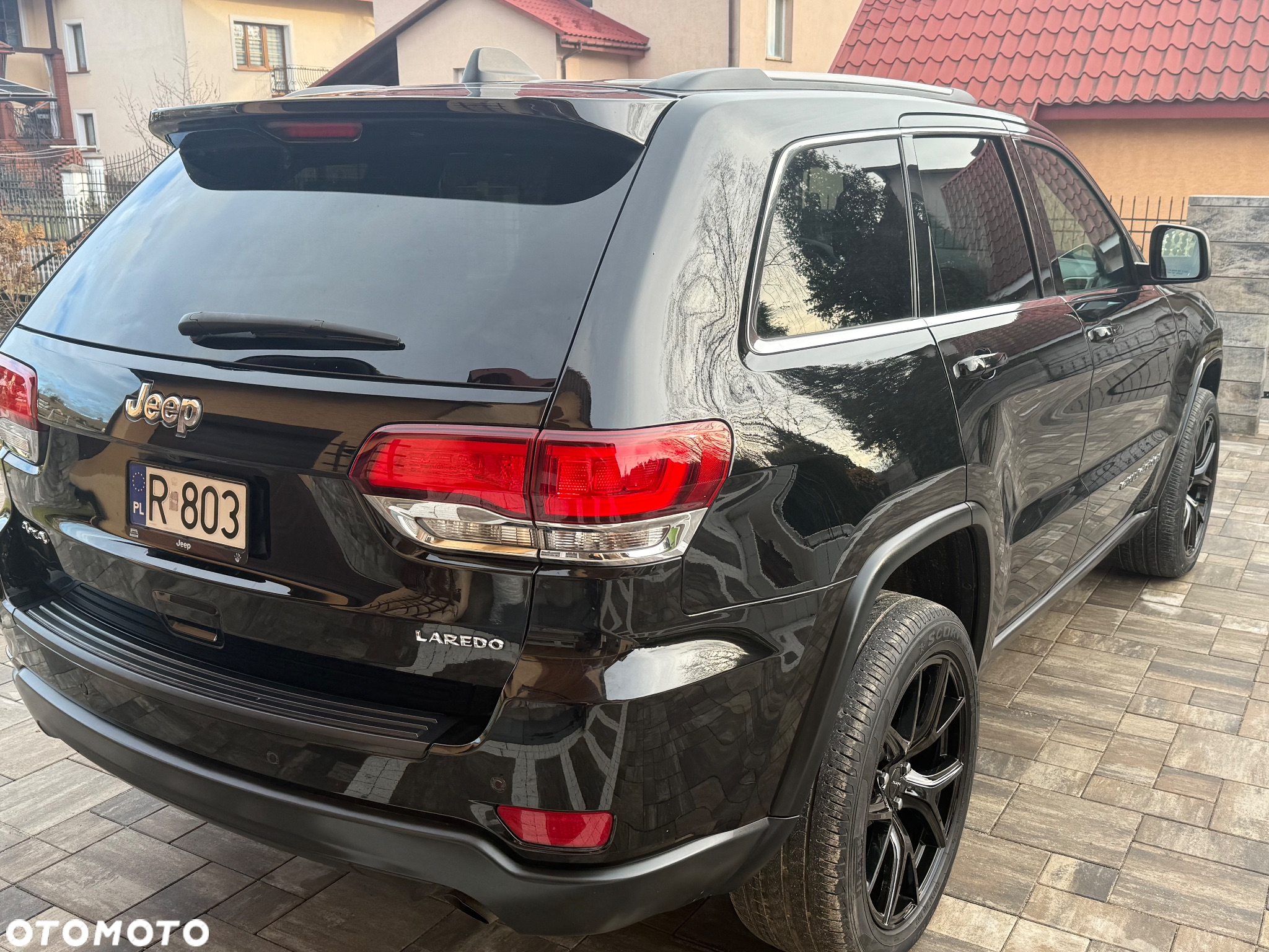 Jeep Grand Cherokee - 28