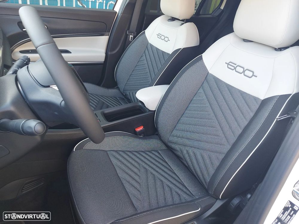 Fiat 600 1.2 Hybrid La Prima - 20