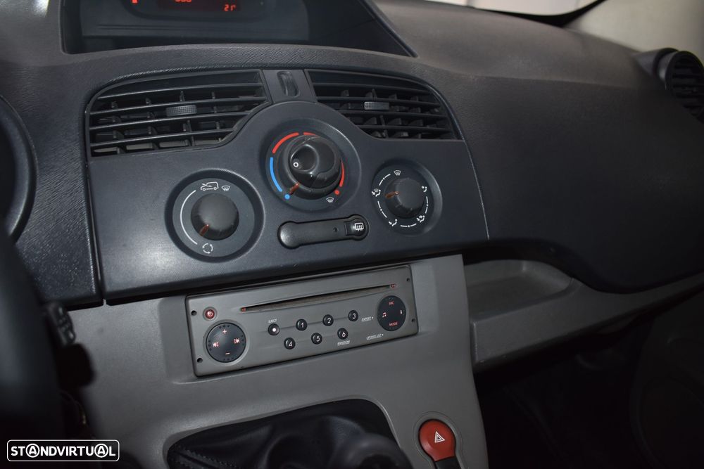 Renault Kangoo 1.5 dCi C. Grande Volume - 29