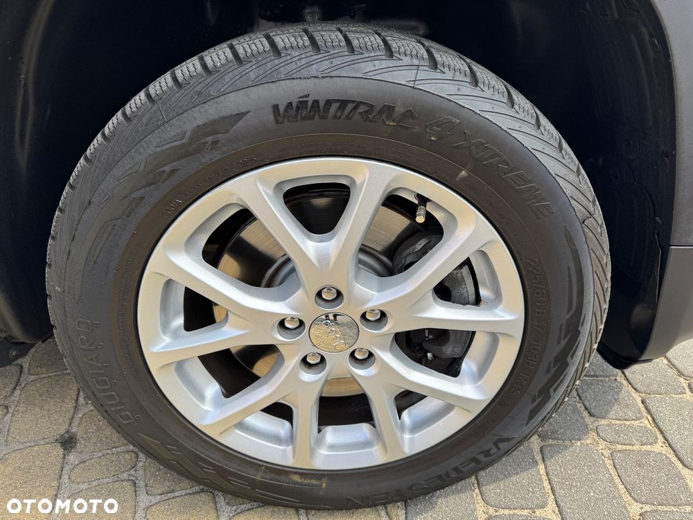 Jeep Cherokee - 9