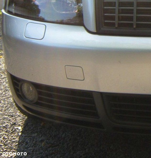 Zaślepka zderzaka przód hak / hol AUDI A4 B6 KOLOR - 3