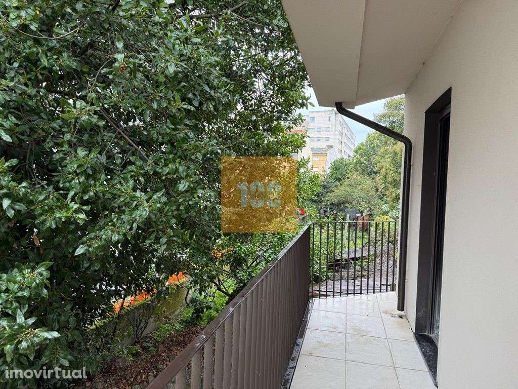 Moradia T2 duplex nova - Constitução Residences - Grande imagem: 2/28