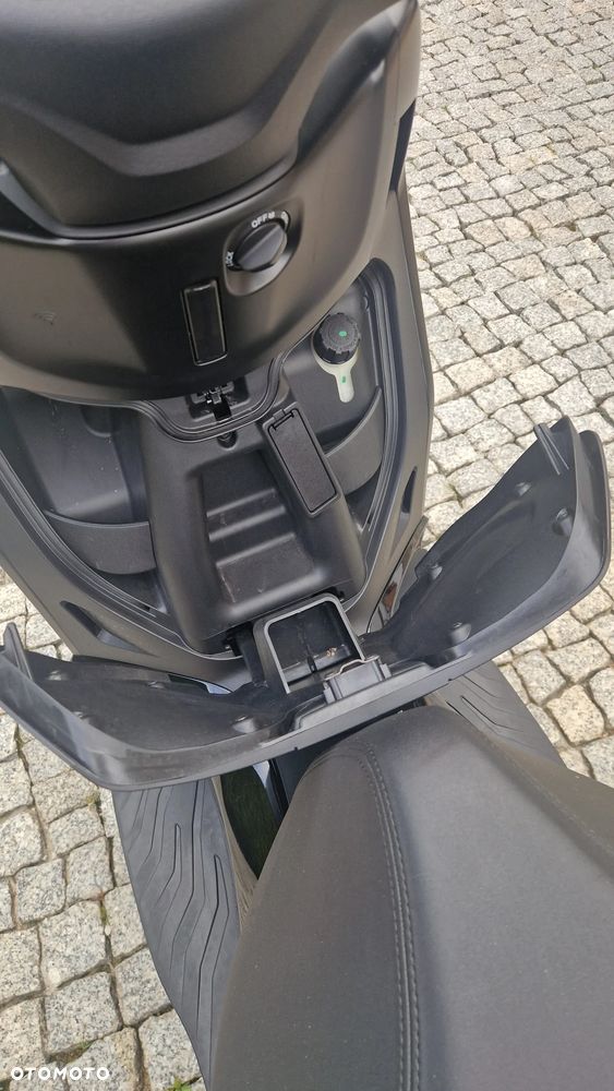 Piaggio Beverly - 7