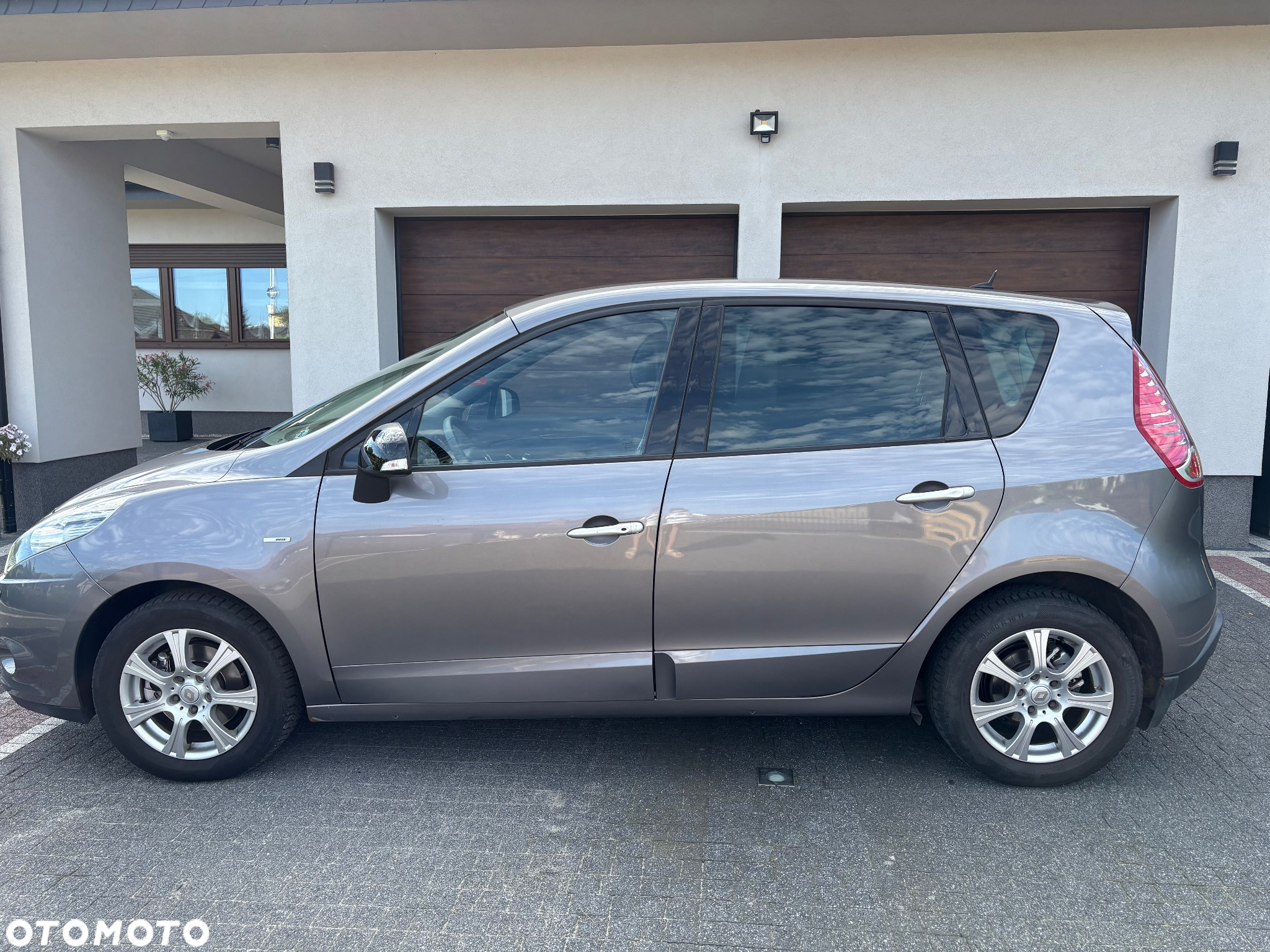 Renault Scenic 1.5 dCi Bose EDition EDC - 9