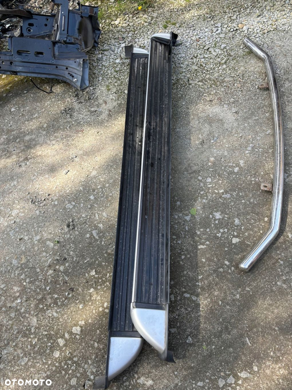 Nissan Navara D23 STOPNIE PROGI KOMPLET LEWY PRAWY KOMPLET