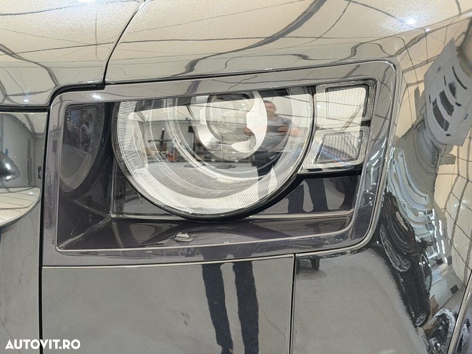 Land Rover Defender - 10