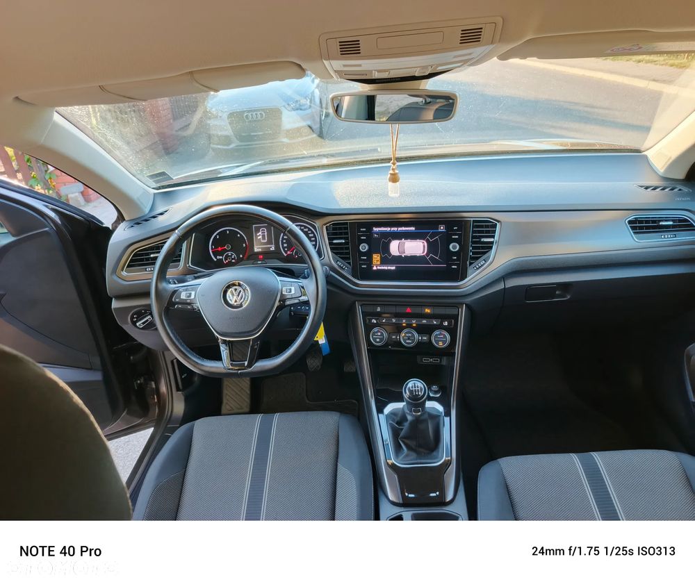 Volkswagen T-Roc - 14