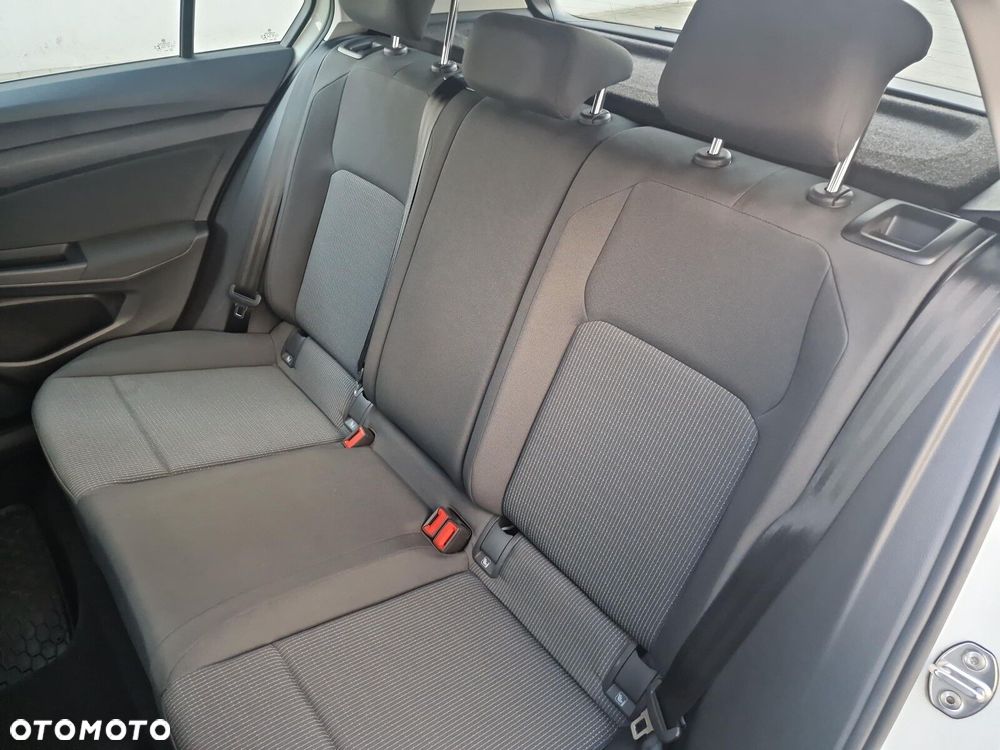 Volkswagen Golf 1.0 TSI - 17