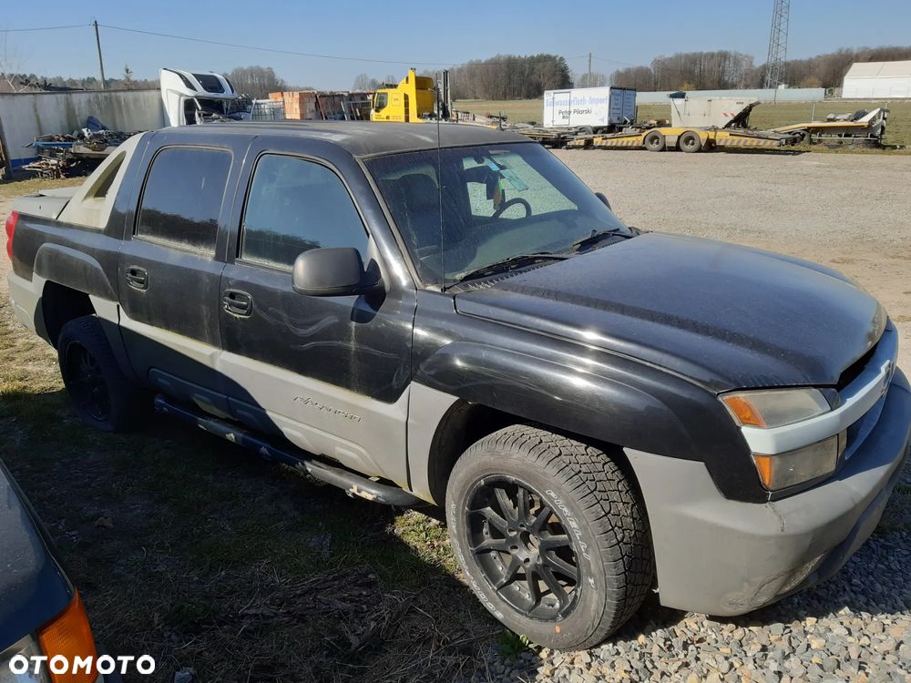 Chevrolet Avalanche - 1