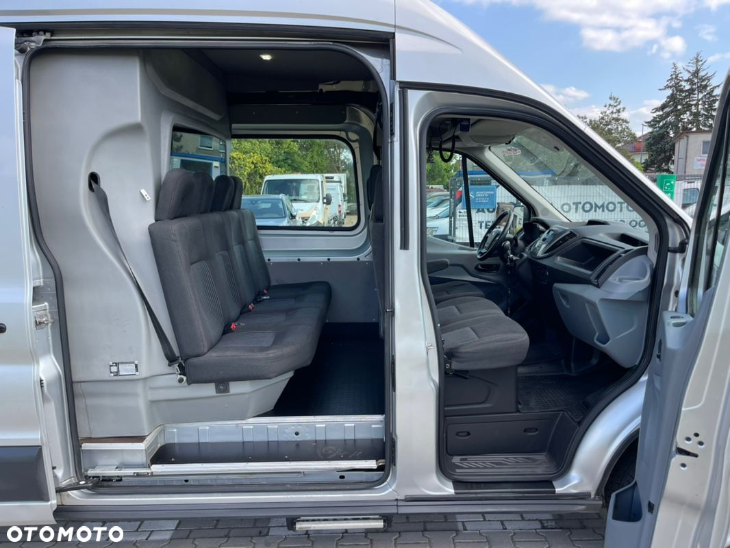Ford Transit - 12