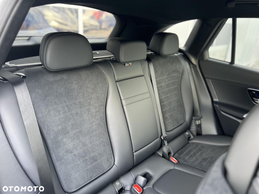 Mercedes-Benz GLC 220 d 4Matic 9G-TRONIC AMG Line Advanced - 14