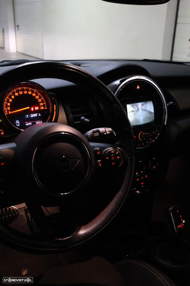 MINI 3 Portas Cooper Auto - 23