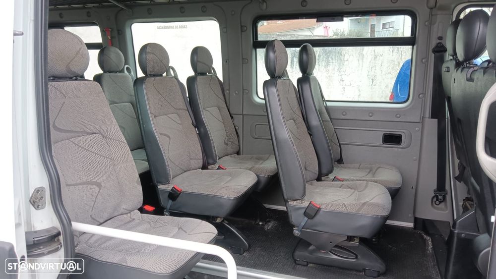 Renault Master 2.5 dCi L3H3 3.5T 120 SE PC - 9