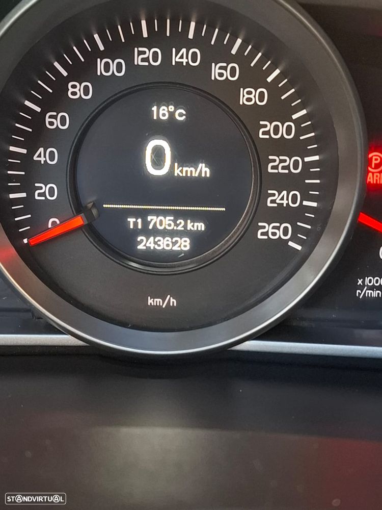 Volvo V40 - 8