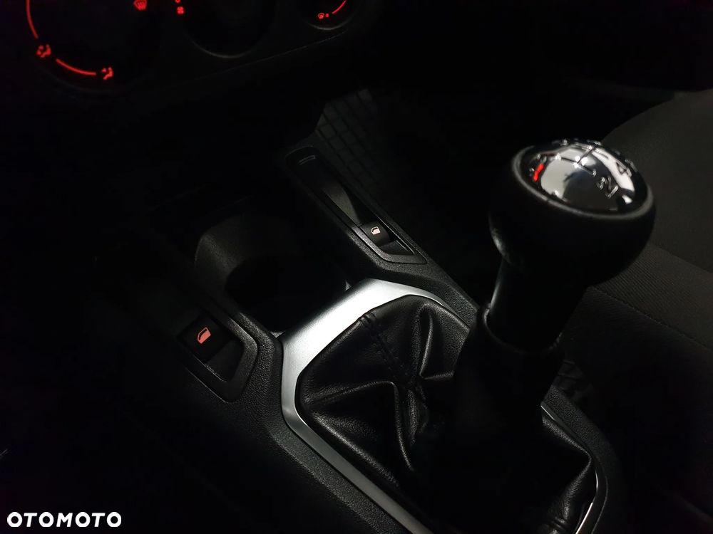 Citroën C-Elysée 1.6 VTi Exclusive - 23