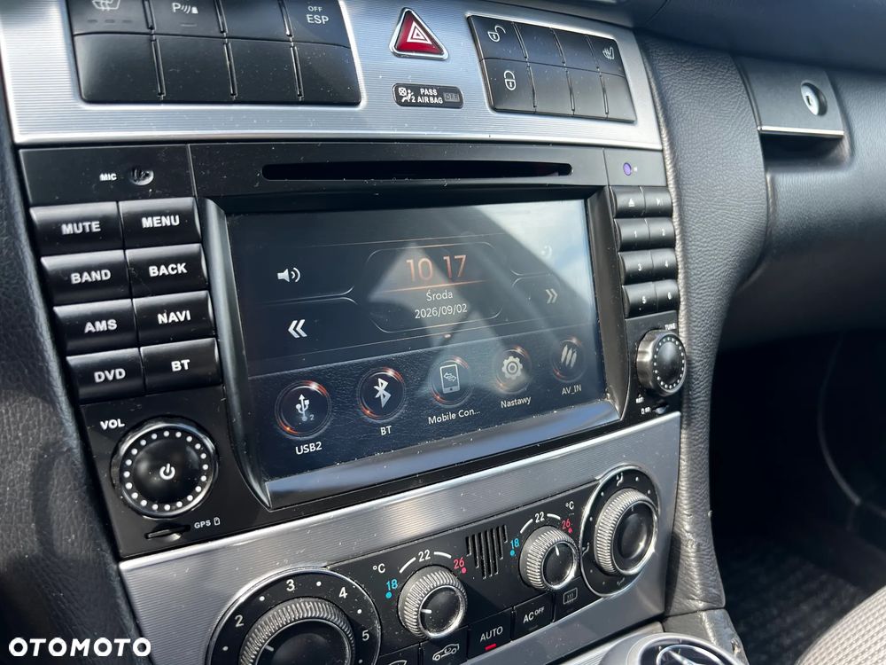 Mercedes-Benz Klasa C 220 CDI Automatik Avantgarde Sport Edition - 17
