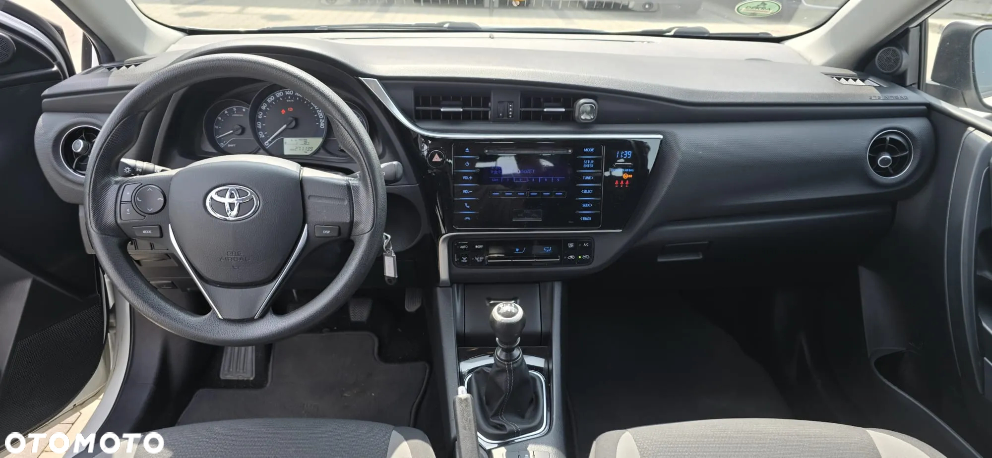 Toyota Auris - 8