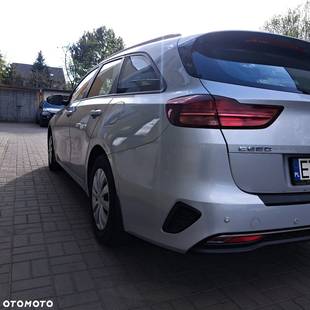 Kia Ceed 1.6 CRDi SCR M - 14