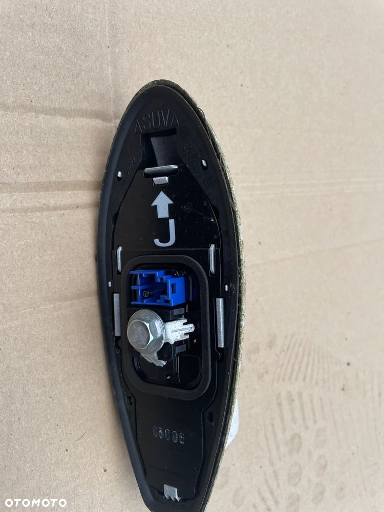 ANTENA DACHOWA LEXUS NX300H 2014-2021 - 2