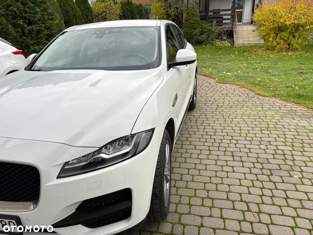 Jaguar F-Pace 2017 photo 3