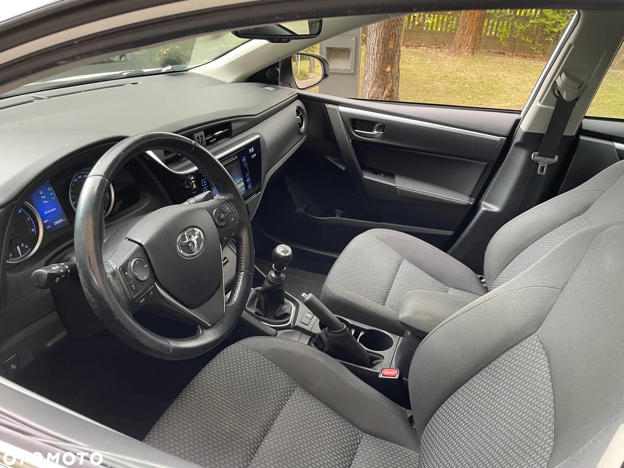 Toyota Corolla 1.6 Active - 6