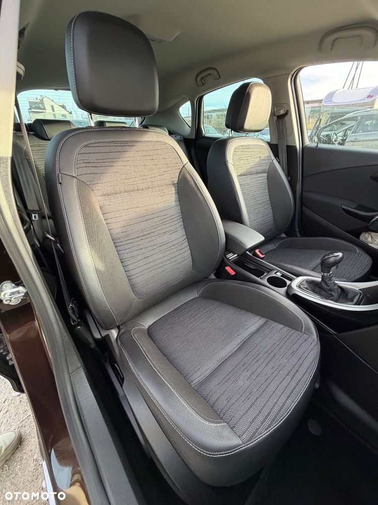 Opel Astra 1.4 Turbo Active - 27