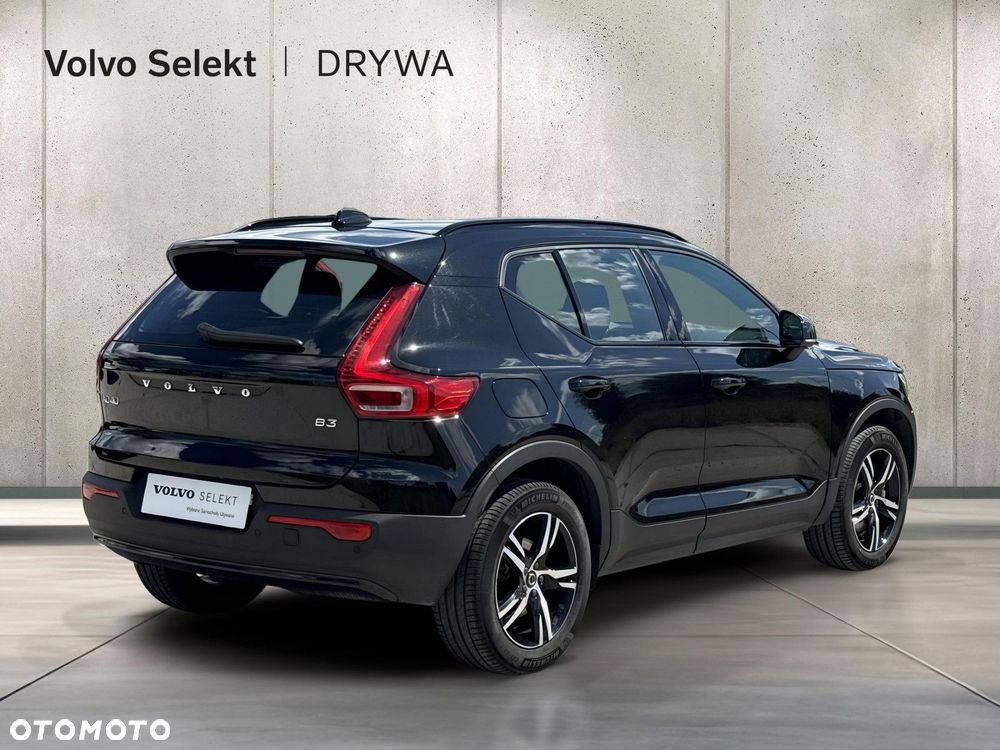 Volvo XC 40 B3 Plus Dark - 6